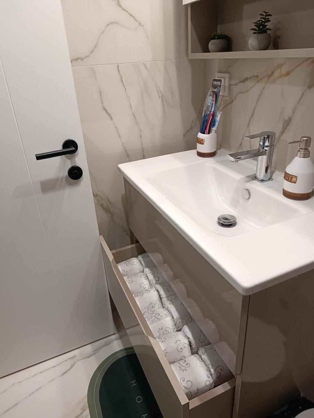 Nina Apartment Diamond Limak Скопье Экстерьер фото